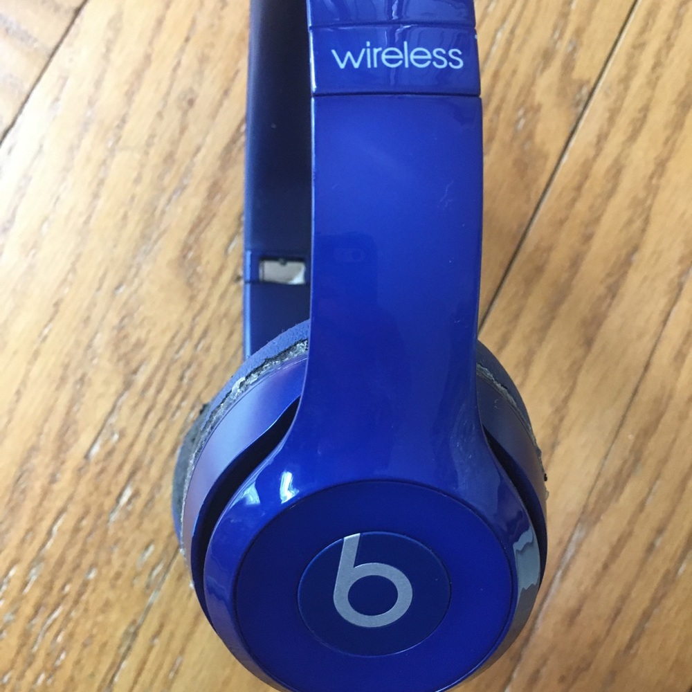 4/$10 - Beats by Dr. Dre Solo Wireless Headphones - Blue - Picture 7 of 15